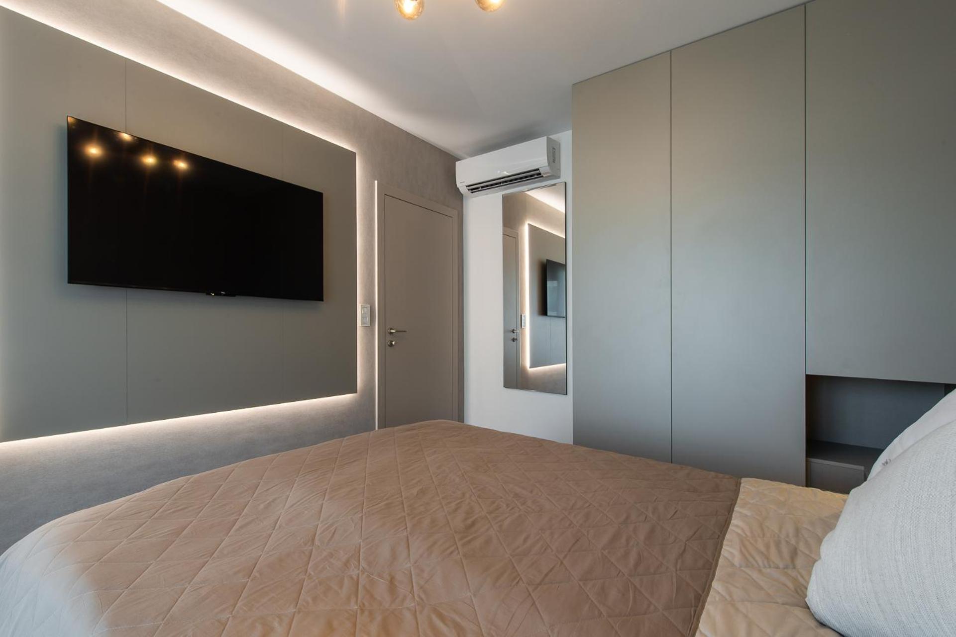 Nikas Eurovea Apartments - Free Parking Bratislava Bagian luar foto