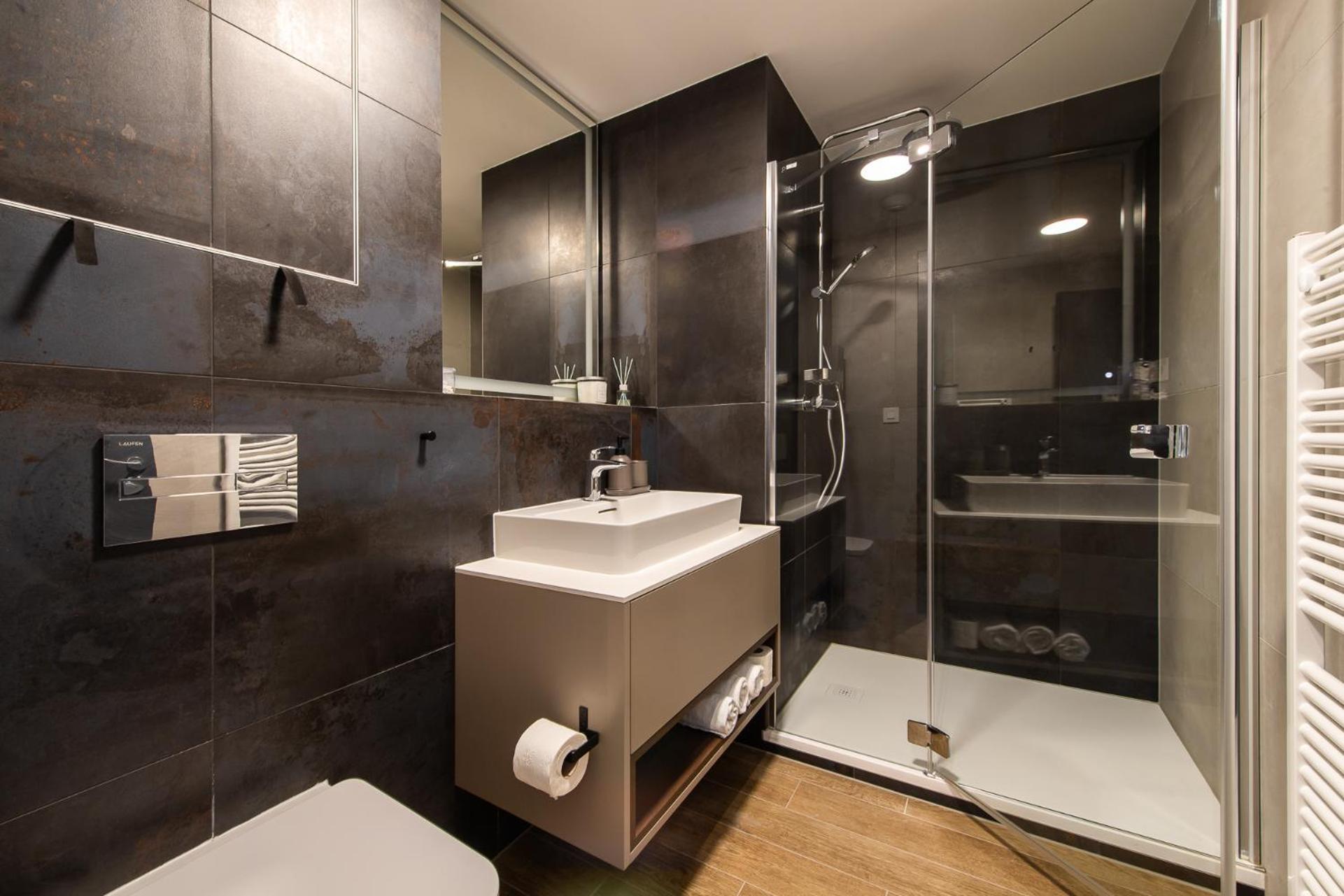 Nikas Eurovea Apartments - Free Parking Bratislava Bagian luar foto