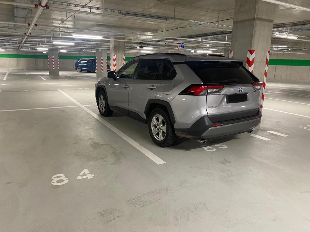 Nikas Eurovea Apartments - Free Parking Bratislava Bagian luar foto